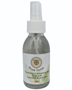 Rose hydrosol toner with niacinamide, cucumber and aloe vera for hydrating and soothing skin