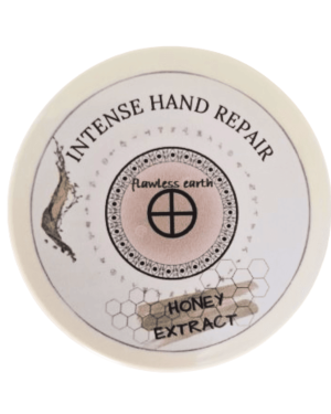 A deeply nourishing hand cream with honey, shea butter and helichrysum to repair dry, cracked hands. Flawless Earth